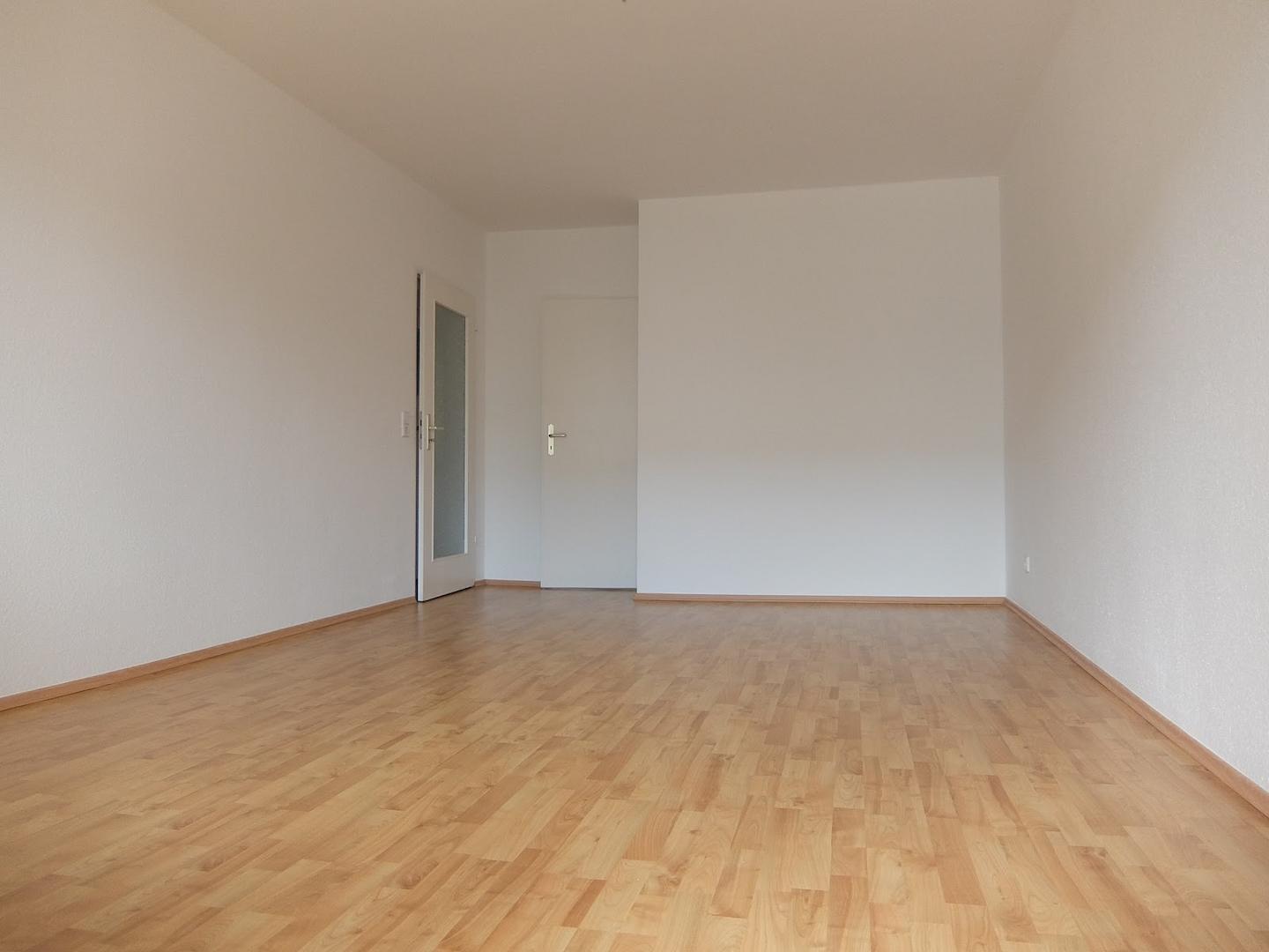Wohnzimmer Blick Schlafzimmer