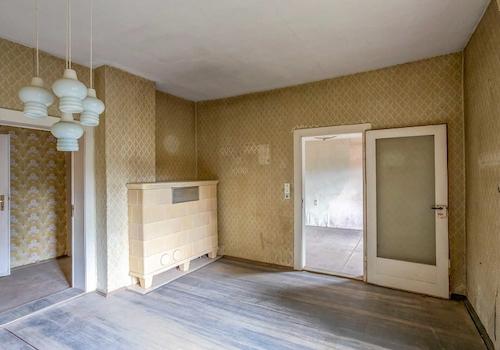 Zimmer 2 mit Kachelofenluftheizung (EG)