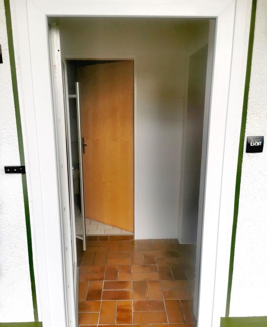 Wohnungszugang und Flur