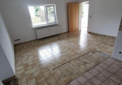 Wohnküche mit Blick zum Flur