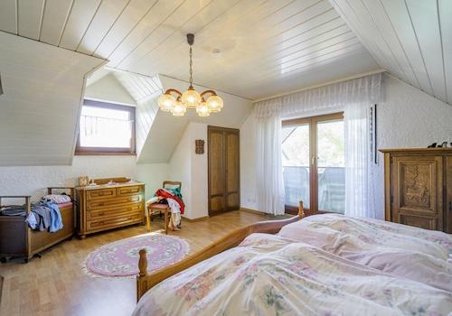 Schlafzimmer 1_2
