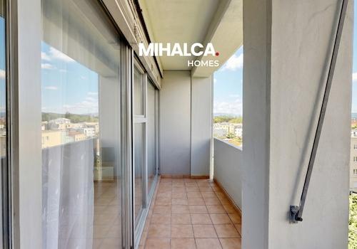 Balkon links