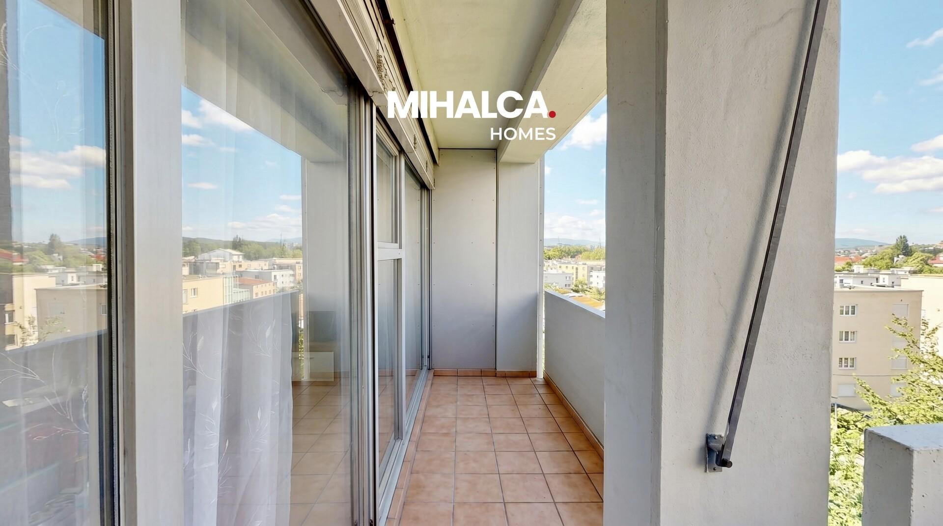 Balkon links