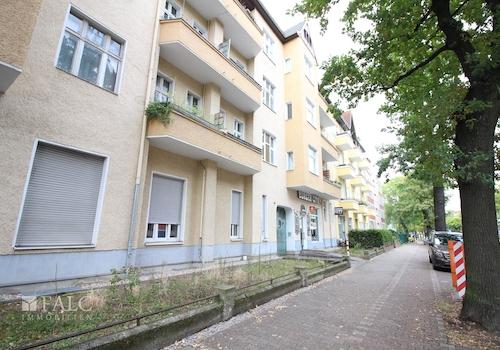 Straßenansicht