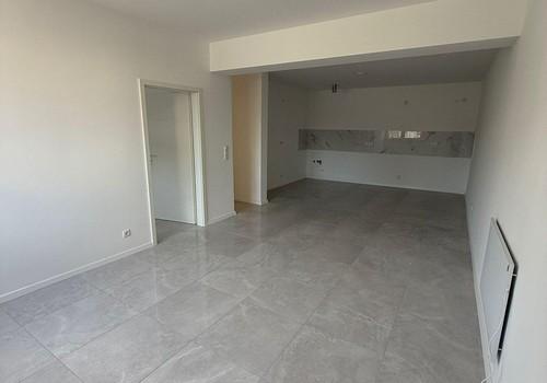 erstes Zimmer