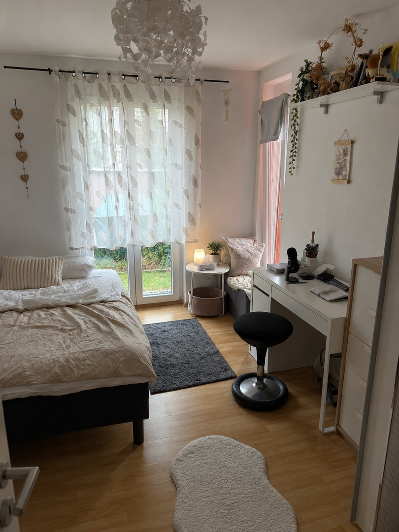 Schlafzimmer 2