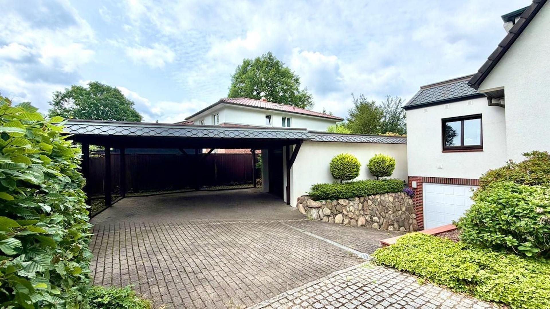 Carport / Garagen