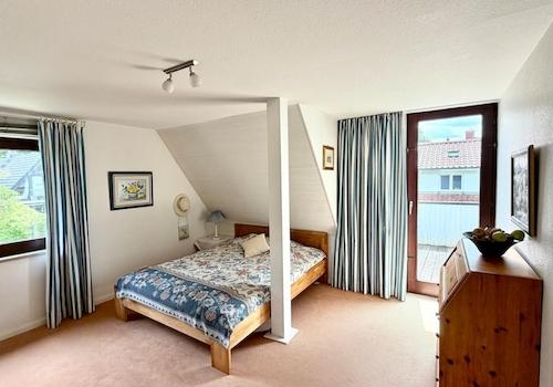 Schlafzimmer 3 OG + DT