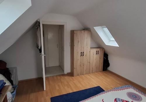 Schlafzimmer 2(2)