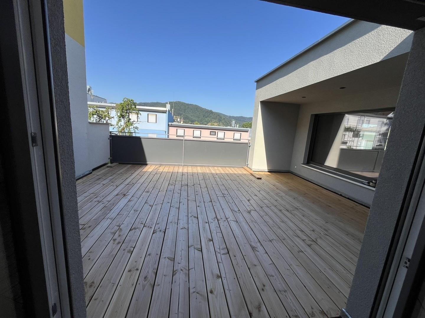 Terrasse mit Abendsonne