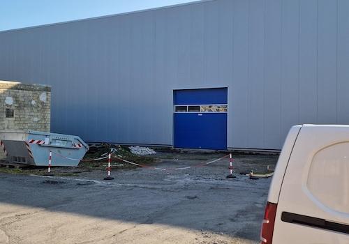 Halle 650 qm Frontansicht