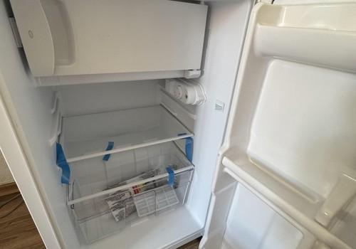 Pantryküche Kühlschrank