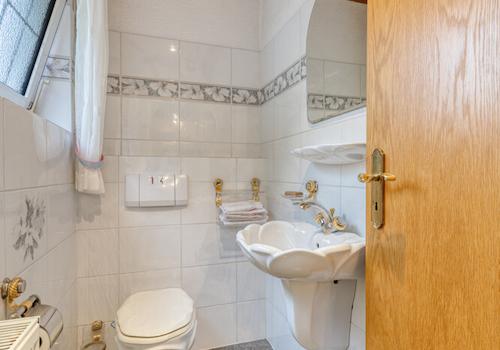 Gäste-WC EG