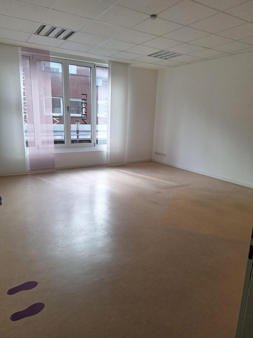 Büro 1