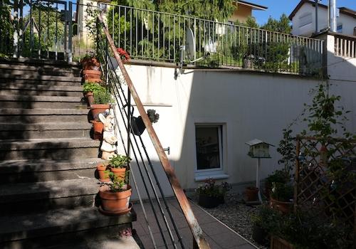 Zugang zum Abstell- und Keller