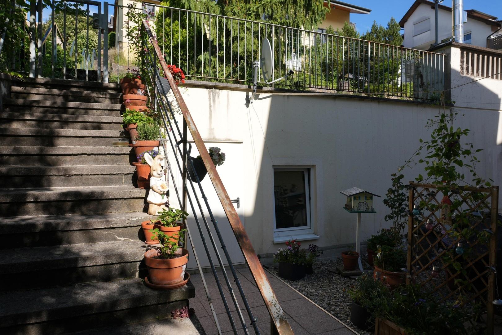 Zugang zum Abstell- und Keller