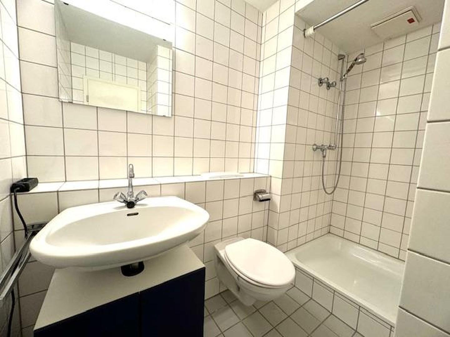 Badezimmer mit Dusche