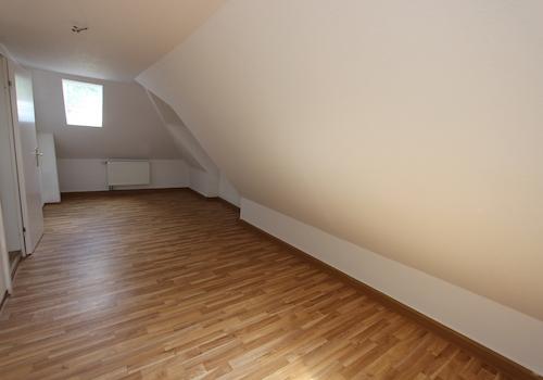 Schlafzimmer (2)