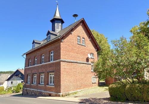 Straßenansicht