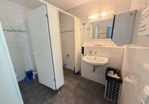 Verwaltungsgebäude: WC