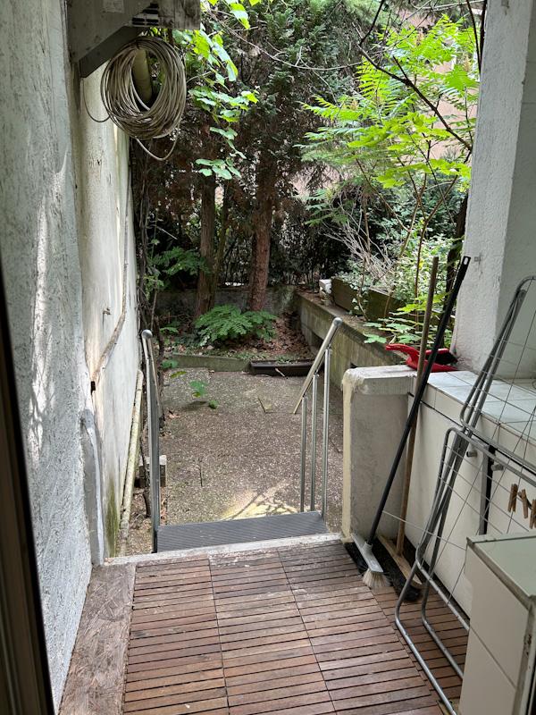 ... Zugang zum Balkon und ...