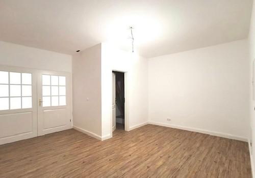 Schlafzimmer Bild 1