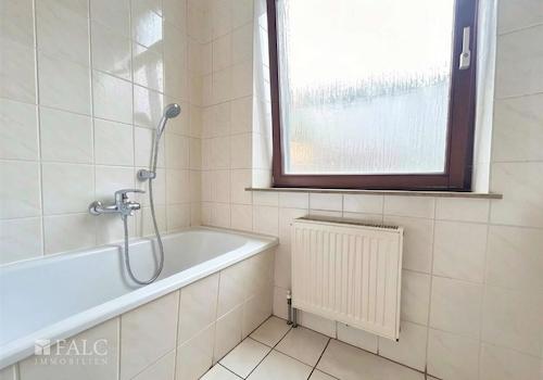 EG Flügel Badezimmer 