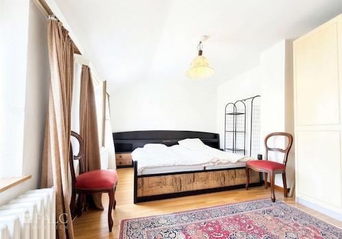 2. OG Flügel Schlafzimmer 