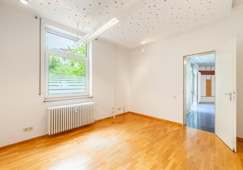 Büro 1
