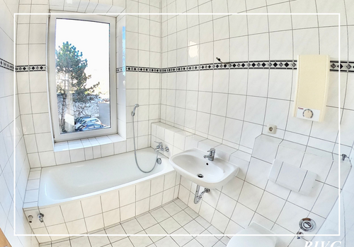 Helles Badezimmer