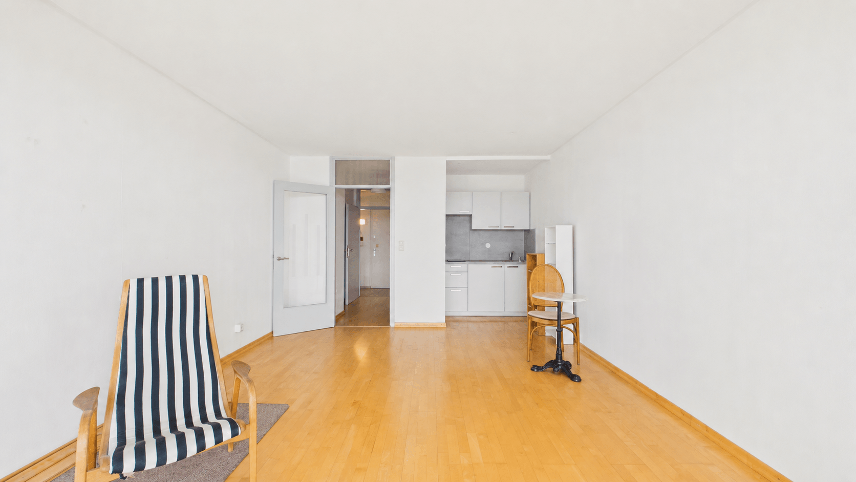 Wohnbereich/Küchenzeile Appartement