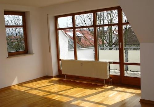 Wohnzimmer-1 u. Balkon