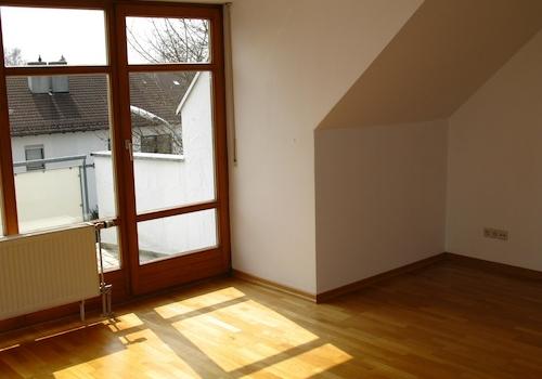 Wohnzimmer-2 u. Balkon