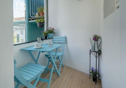 Loggia-Balkon (überdacht)