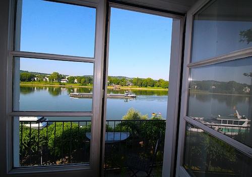 Blick Fenster Balkon