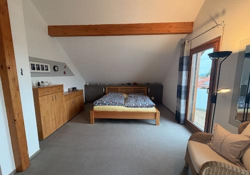 Schlafzimmer DG