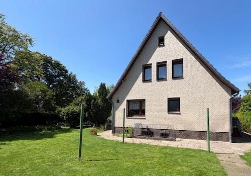 Rückseite mit Kellerausgang