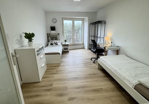 1. Zimmer