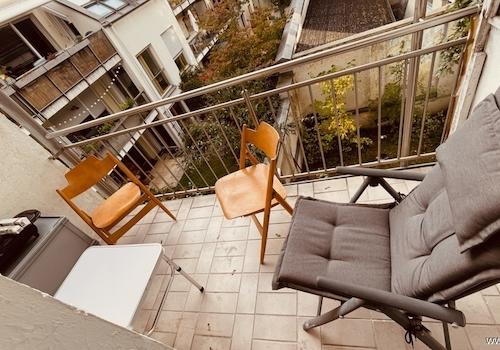 room 2 with balcony