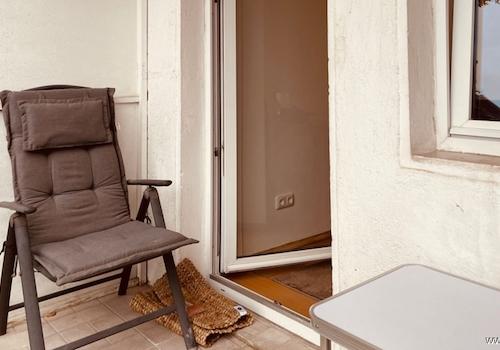 room 2 with balcony