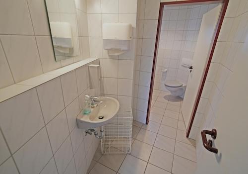 WC 2