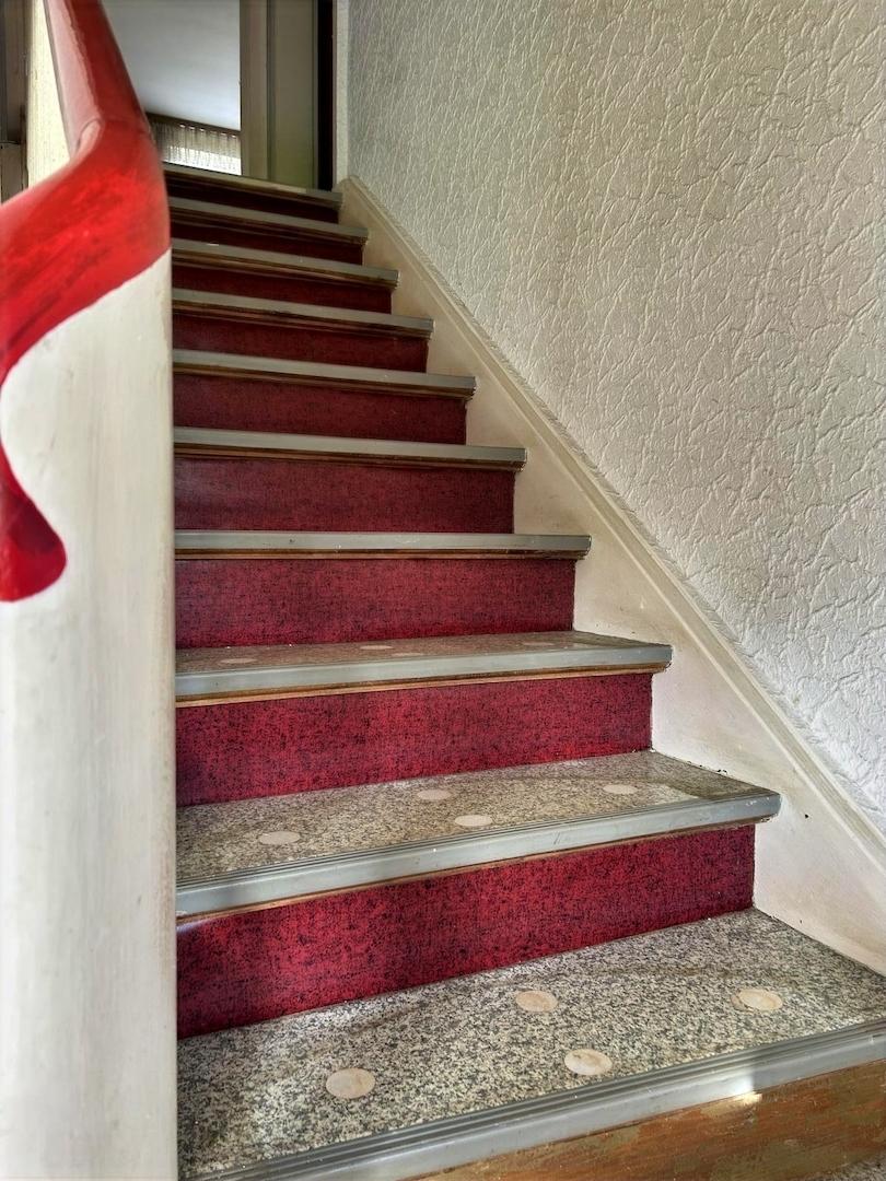 Treppe ins DG