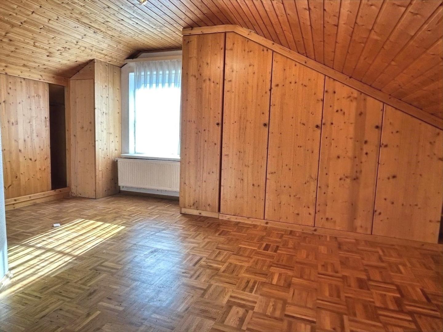 Zimmer 2 im DG (keine Wohnfläche)