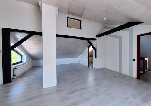 Schlafzimmer DG