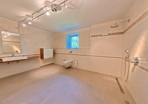 Rollstuhlgerechtes Badezimmer