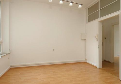 Großes Büro