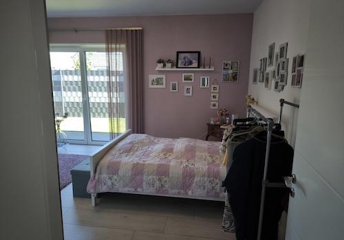 1 Schlafzimmer Zugang vom Flur