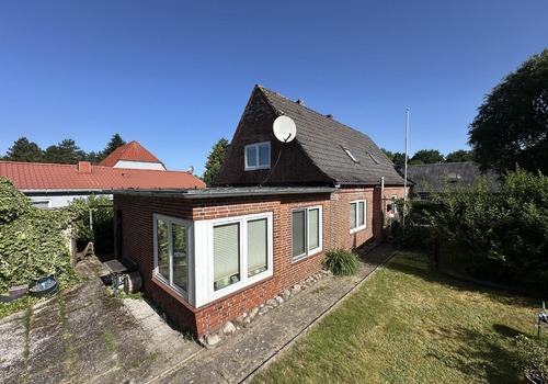 Hausansicht Garten
