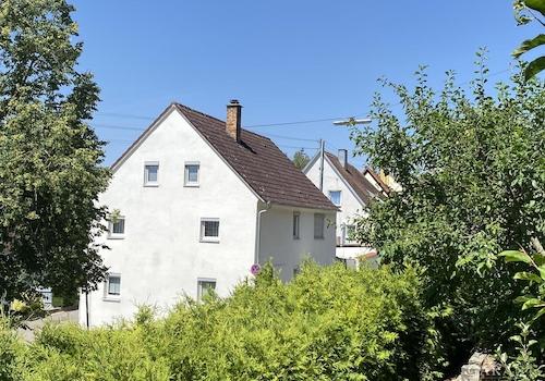 Haus vom Garten aus