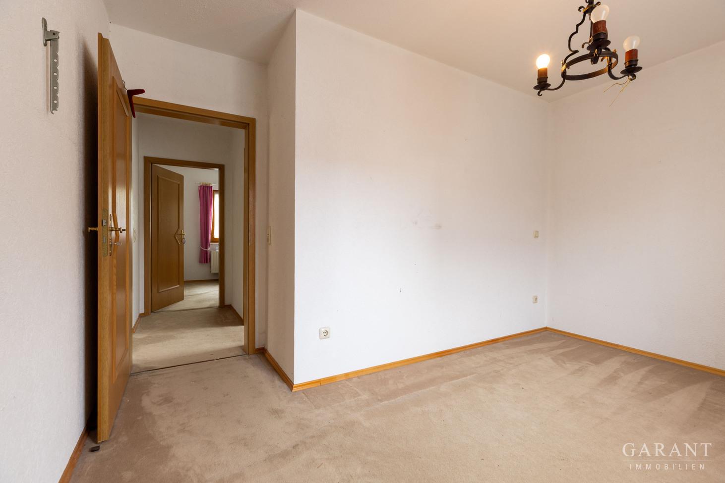 Zimmer und Flur